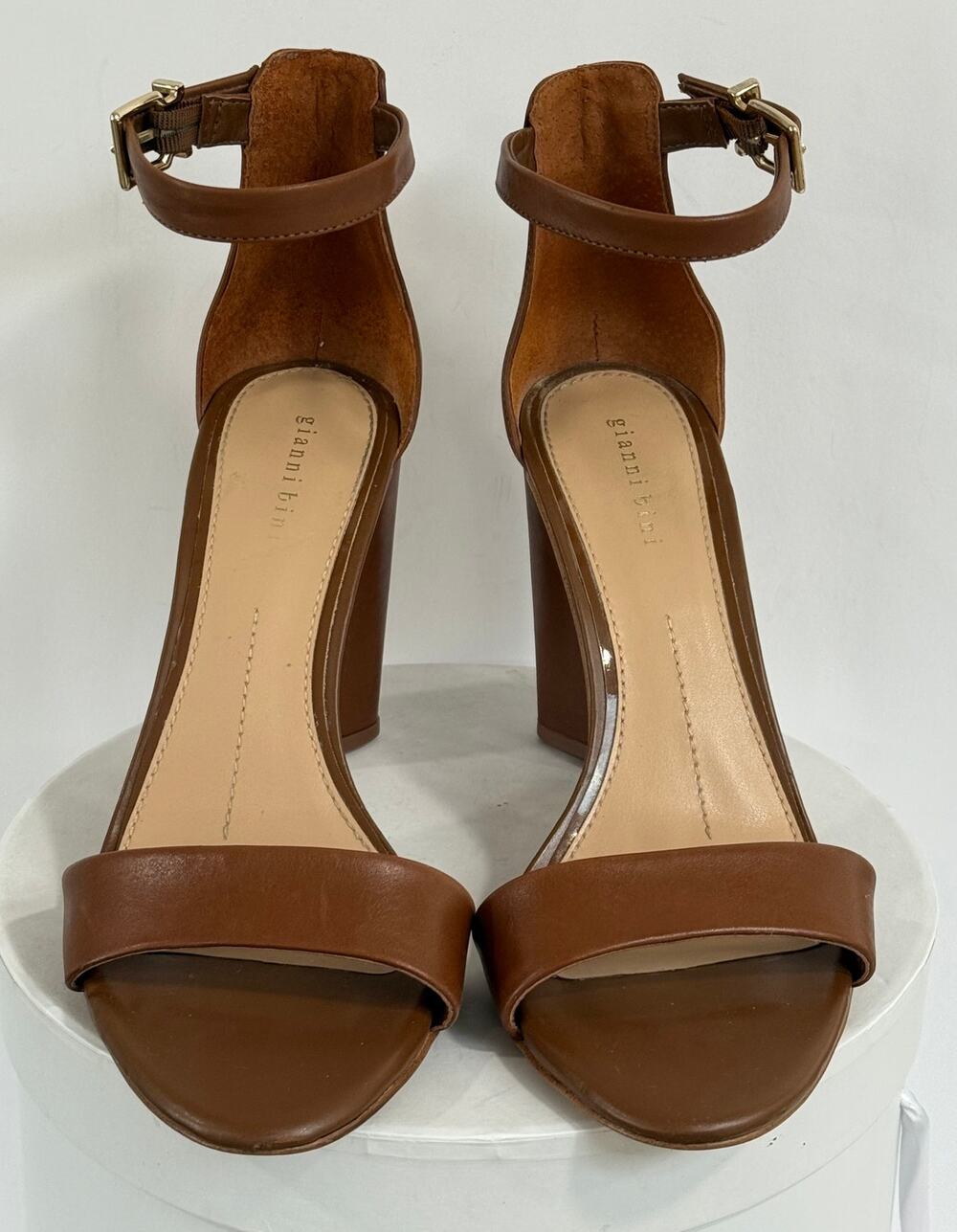 Brown Block Heel Ankle Strap Sandals Gianni Bini Women's 8.5M High Heels Classic
